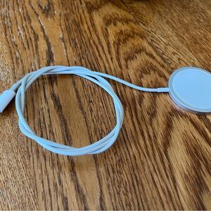 Apple MagSafe Charger USB C